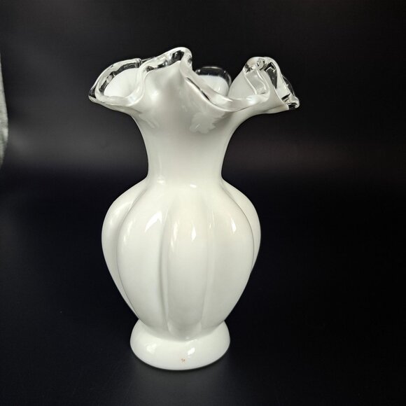 Fenton Silvercrest White Milk Glass Ruffled Melon Vase Elegant Home Decor - Picture 5 of 15